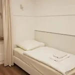 Lägenhet Moeblierte 2-zimmer-wohnung *