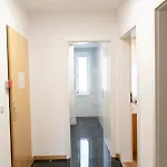 Moeblierte 2-zimmer-wohnung * Mönchengladbach