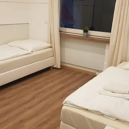 Apartmán Frisch Renovierte 2-zimmer-wohnung *