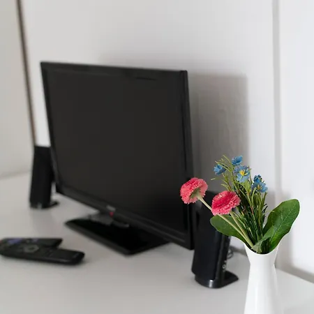 Moeblierte 2-zimmer-wohnung