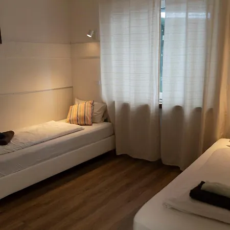 Moeblierte 2-zimmer-wohnung Lägenhet Mönchengladbach