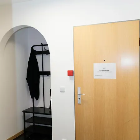 Apartmán Frisch Renovierte 2-zimmer-wohnung