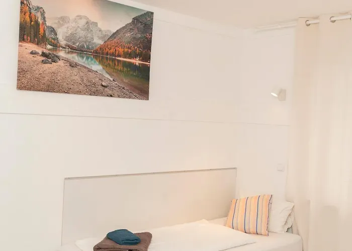 Frisch Renovierte 2-zimmer-wohnung