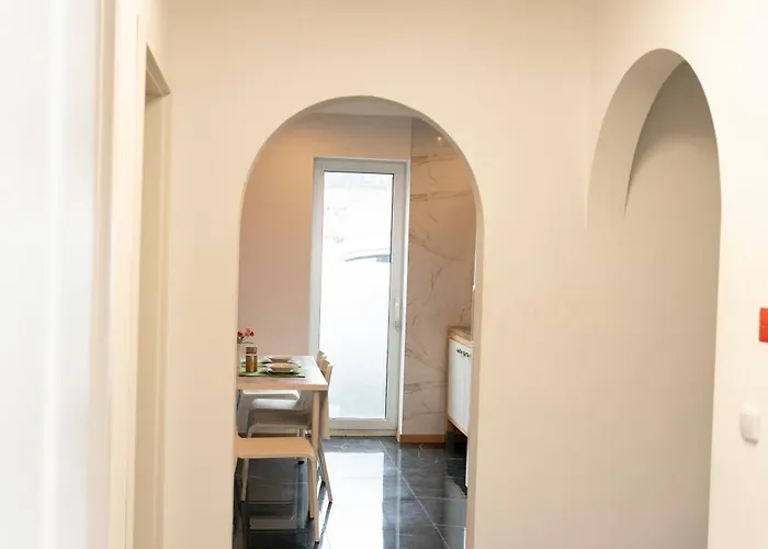 Frisch Renovierte 2-zimmer-wohnung Appartement